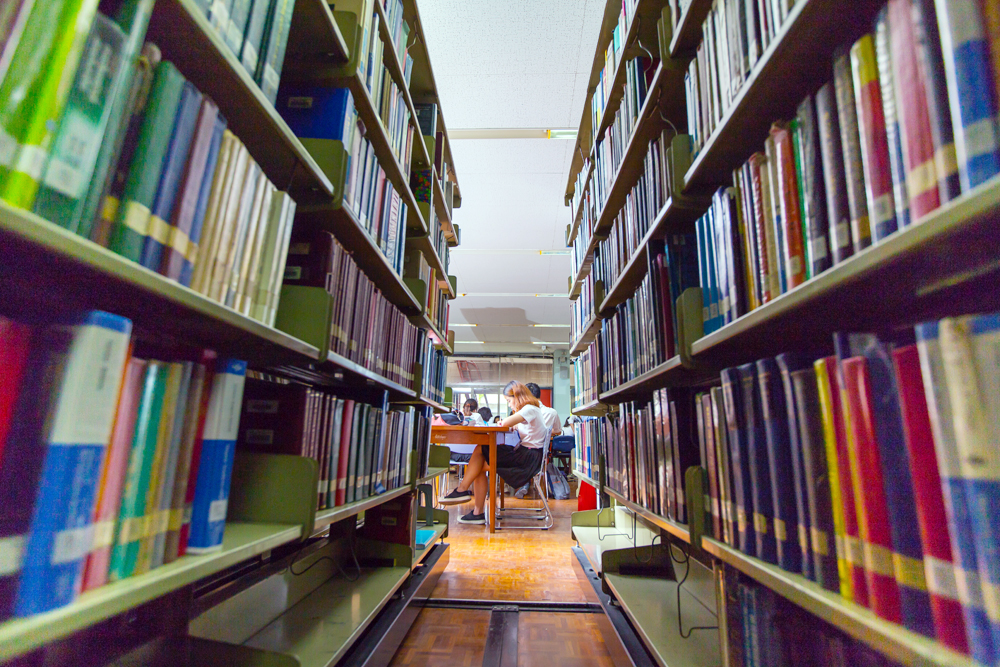Stang Mongkoluk Library